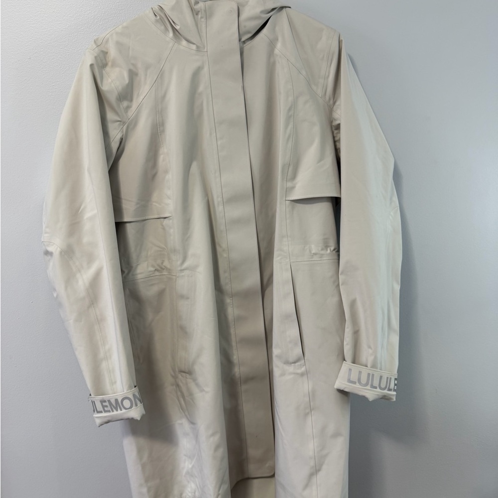 Lululemon Women's Rain Rebel Jacket in color Bone in a size 10